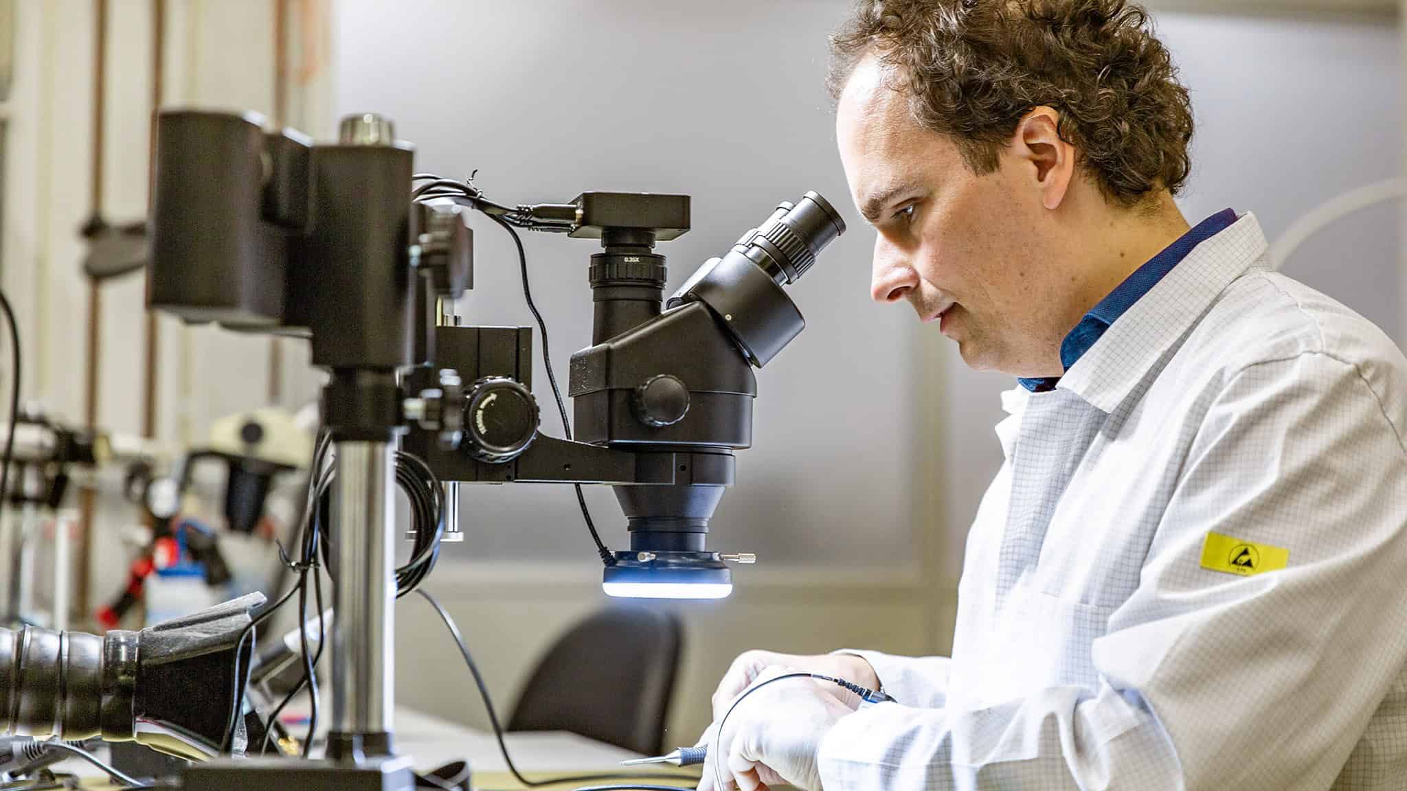 Francois aan het werk cropped